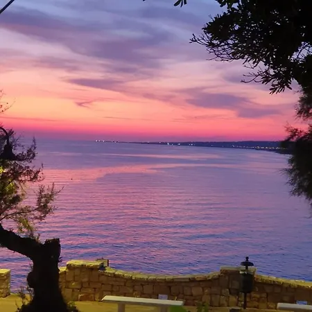 Semesterbostad Casa Baia Azzurra