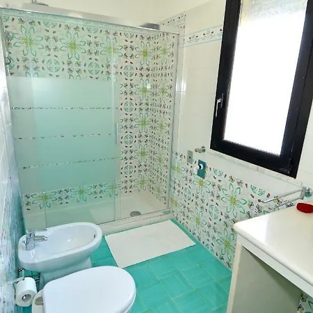 Semesterbostad Casa Baia Azzurra