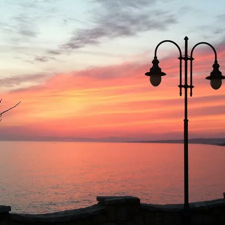 Semesterbostad Casa Baia Azzurra